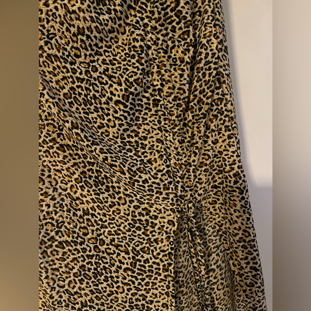 Shein cheetah print skirt size small